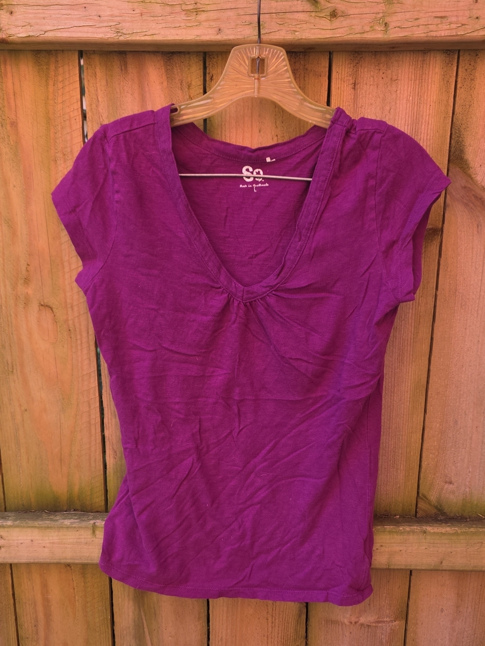 SO Magenta V-Neck Cap Sleeve Women's Tee